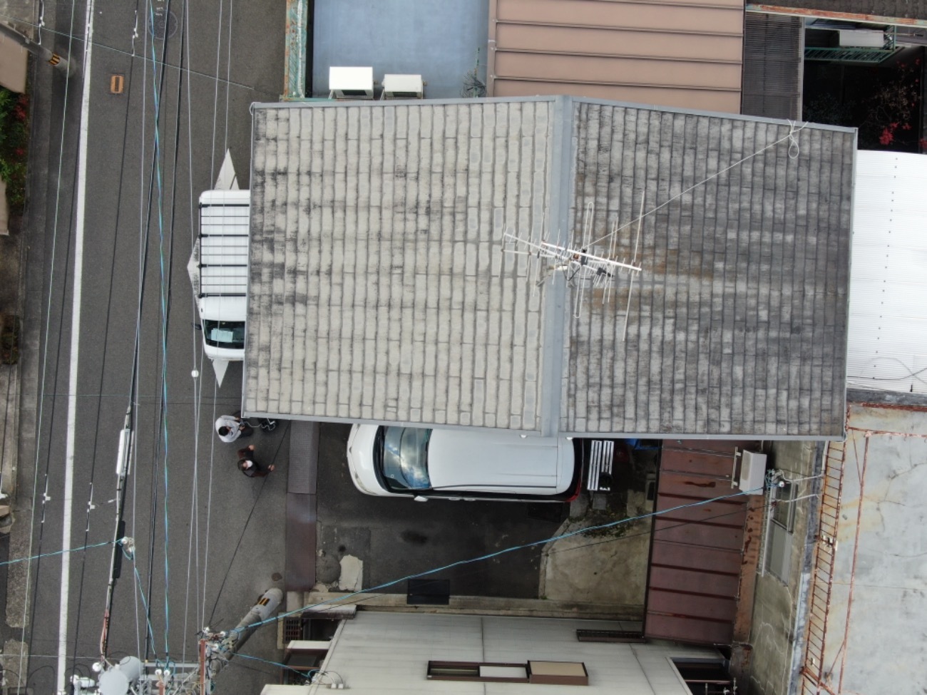 屋根現状のドローン撮影